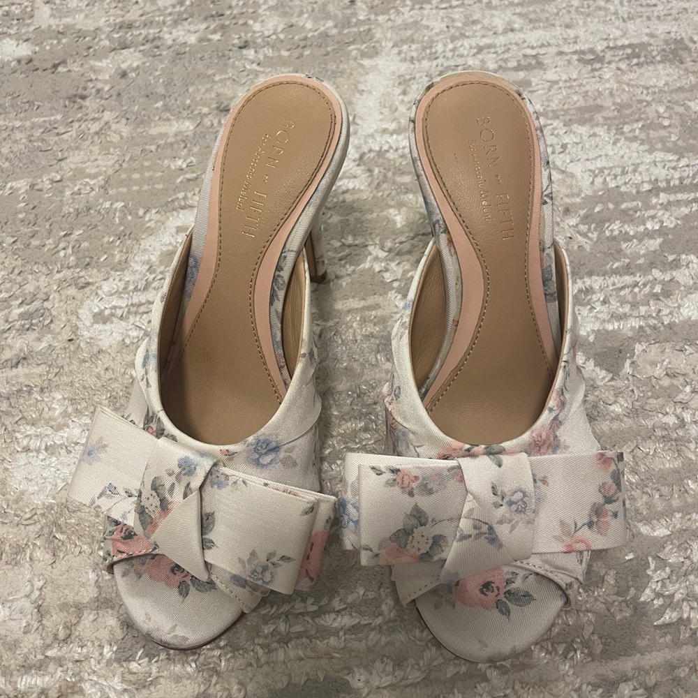 ANTONIO MELANI Floral Bow Heels - Cream and Pink